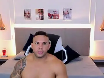 Chaturbate Live Sex Cam of _matthew_santos_