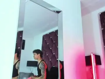 Chaturbate Live Porn of tonybenedetti