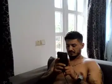 Chaturbate Live Sex Cam of jonnyporn1