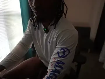 Chaturbate Live Sex Cam of boy_kino