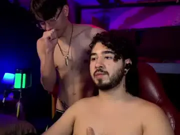 Chaturbate Free Porn Cam of artorias_4