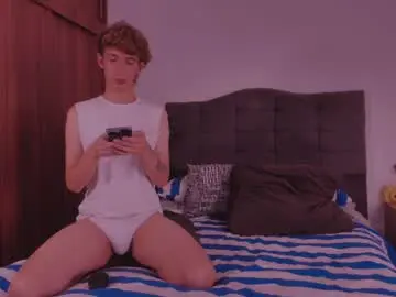 Chaturbate Adult Webcams of 2gays_1straight