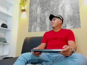 Chaturbate Sex Chat of theo_wood3