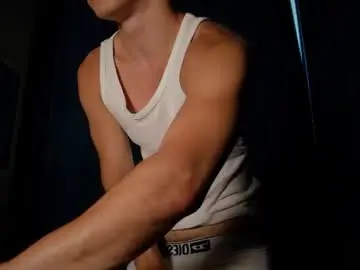 Chaturbate Free Porn Cam of ben_harmon