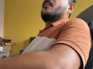 Chaturbate Best live sex cam show of bighandsomesatisfy