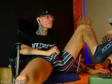 Chaturbate Adult Webcams of daviid_huge