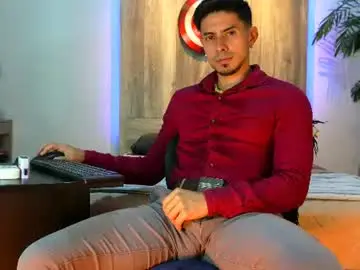 Chaturbate Live Porn of andrew_elliot