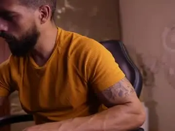 Chaturbate Sex Chat of dann_saenz
