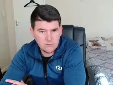 Chaturbate Live Sex Cam of brendansexyboy098754