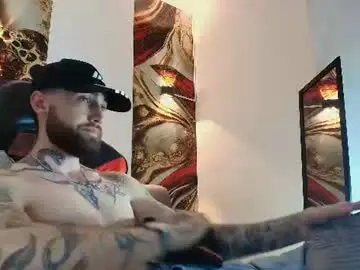 Chaturbate Live Porn of luke_davis01