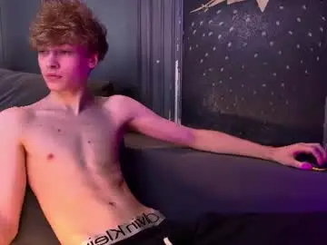 Chaturbate Private Sex Chat of curlytwinkboy