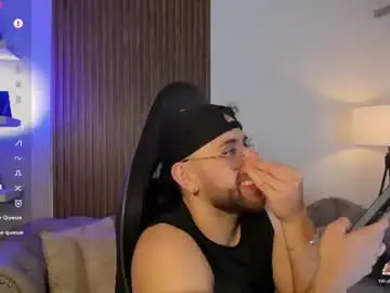 Chaturbate Free Live Porn of maximo_wolf1
