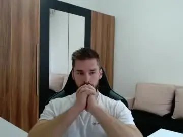 Chaturbate Nude Webcam of darius_94