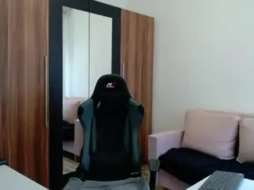 Chaturbate Nude Webcam of darius_94