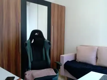 Chaturbate Free Porn Cam of darius_94