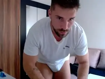 Chaturbate Live Sex Cam of darius_94