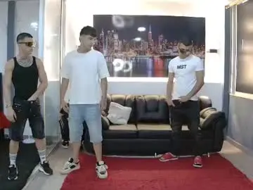Chaturbate Live Porn of boysgang_sex