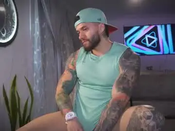 Chaturbate Live Sex Cam of frankfarrellx