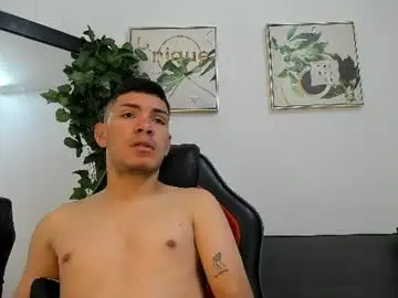 Chaturbate Nude Webcam of danterivas__