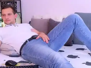 Chaturbate Free Live Porn of jimmy_doss