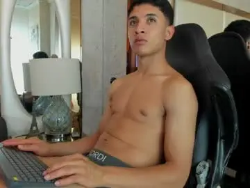 Chaturbate Adult Webcams of alan_santhos
