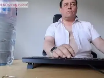 Chaturbate Live Sex Cam of sympa_trique
