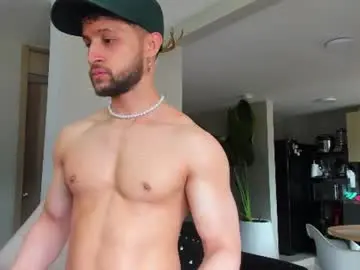 Chaturbate Adult Video Chat of paul_reyborg