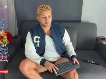 Chaturbate Nude Webcam of apolo_strange