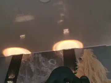 Chaturbate Live Sex Cam of camiloalvarezzz3