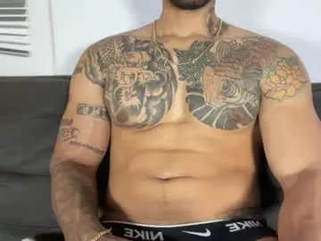 Chaturbate Free Porn Cam of myke_esthetic