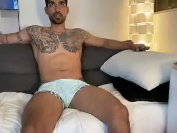 Chaturbate Live Sex Cam of myke_esthetic