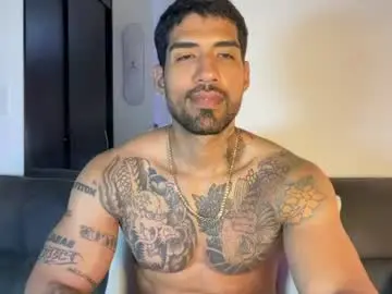 Chaturbate Sex Cam of myke_esthetic