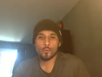 Chaturbate Free Porn Cam of ryansrarities93