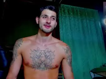 Chaturbate Sex Chat of alejo_323__