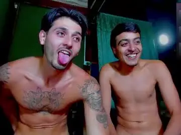 Chaturbate Best live sex cam show of alejo_323__