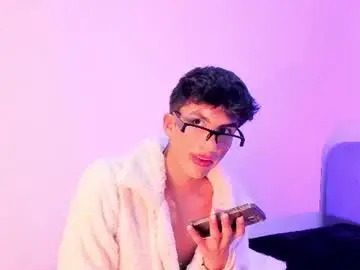 Chaturbate Watch Live Sex Cams of erick_velveth