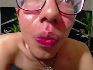 Chaturbate Adult Webcams of playful__fox