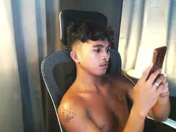 Chaturbate Live Sex Cam of asian_hunk_moreno