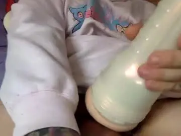 Chaturbate Free Porn Cam of mrflex99
