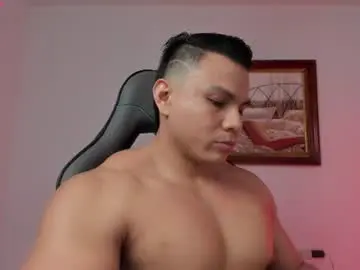 Chaturbate Best live sex cam show of roy__constance