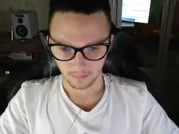 Chaturbate Best live sex cam show of golden_boyyy21