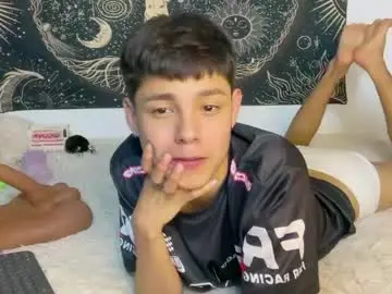Chaturbate Free Live Porn of andy_belier