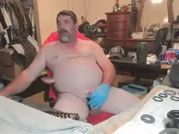 Chaturbate Live Sex Cam of thecajunbator2
