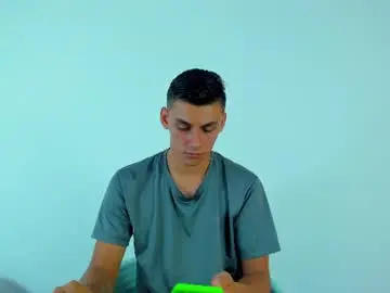 Chaturbate Live Sex Cam of max_wild01