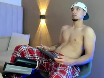 Chaturbate Live Sex of noah_smith05