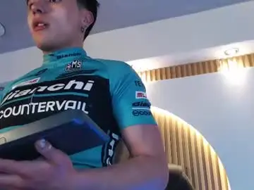 Chaturbate Nude Webcam of tommy_claks