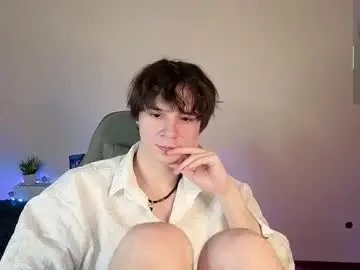 Chaturbate Live Sex Cam of anthonycutie
