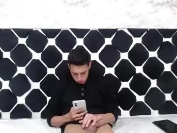 Chaturbate Live Sex of thiagos19