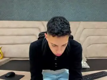 Chaturbate Free Porn Cam of thiagos19