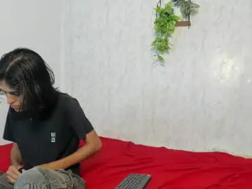 Chaturbate Live Sex of dady_show69